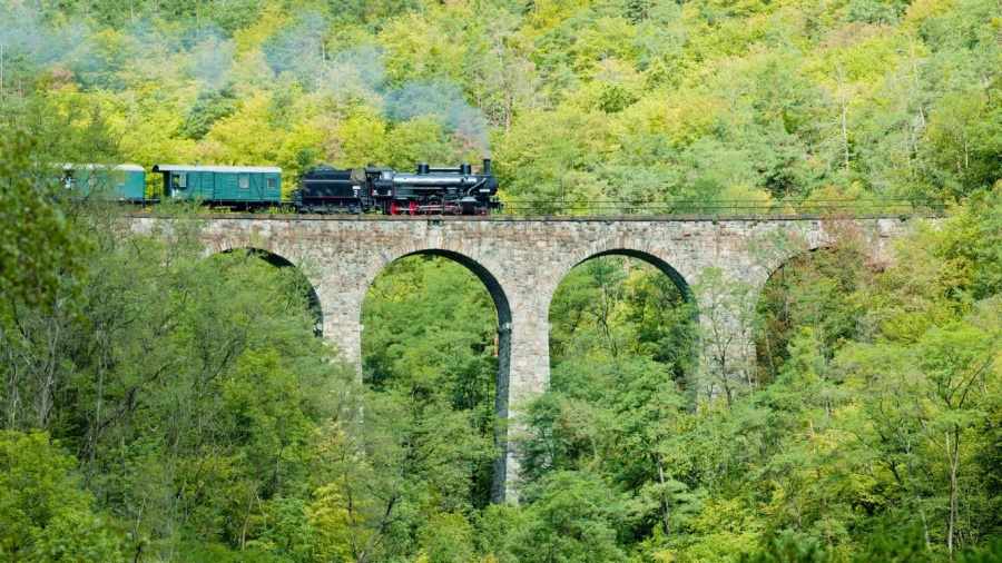 9342210 R3L8T8D 900 Zampach Viaduct Train Bridge Czech Republic 768x1366